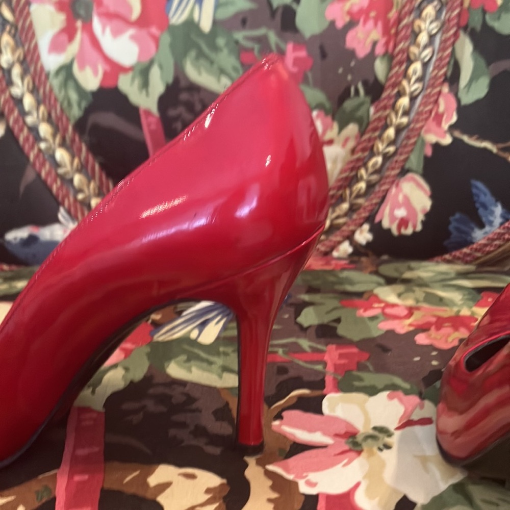 Stuart Weitzman Ruby Patent Red Heels Size 8 Incr… - image 7